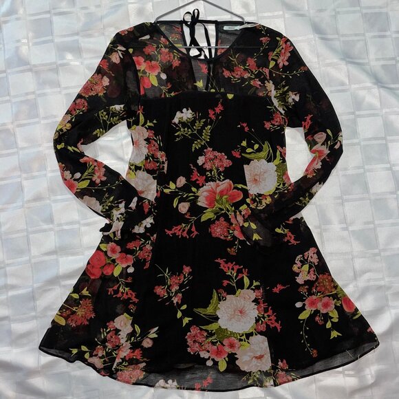 🎉 Bundle Deal: 4 for $20! 🎉 Sheer Black Kimchi Blue floral Dress - Picture 16 of 16